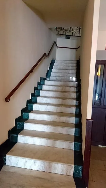 Hotel Pui de Urs Bucureşti